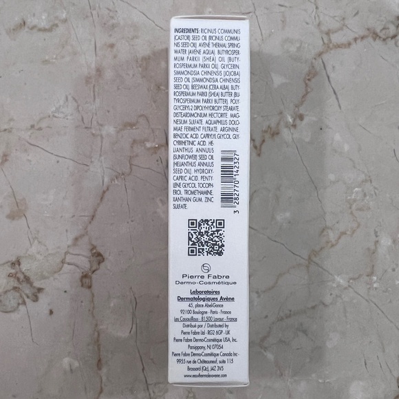 NIB - AVENE CICALFATE LIPS RESTORATIVE LIP BALM - Picture 2 of 3